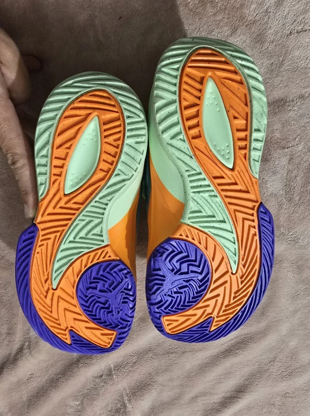 Jordan Luka 3  Blurred Vision in the Vapor Green Hyper Jade Cone Size 1.5